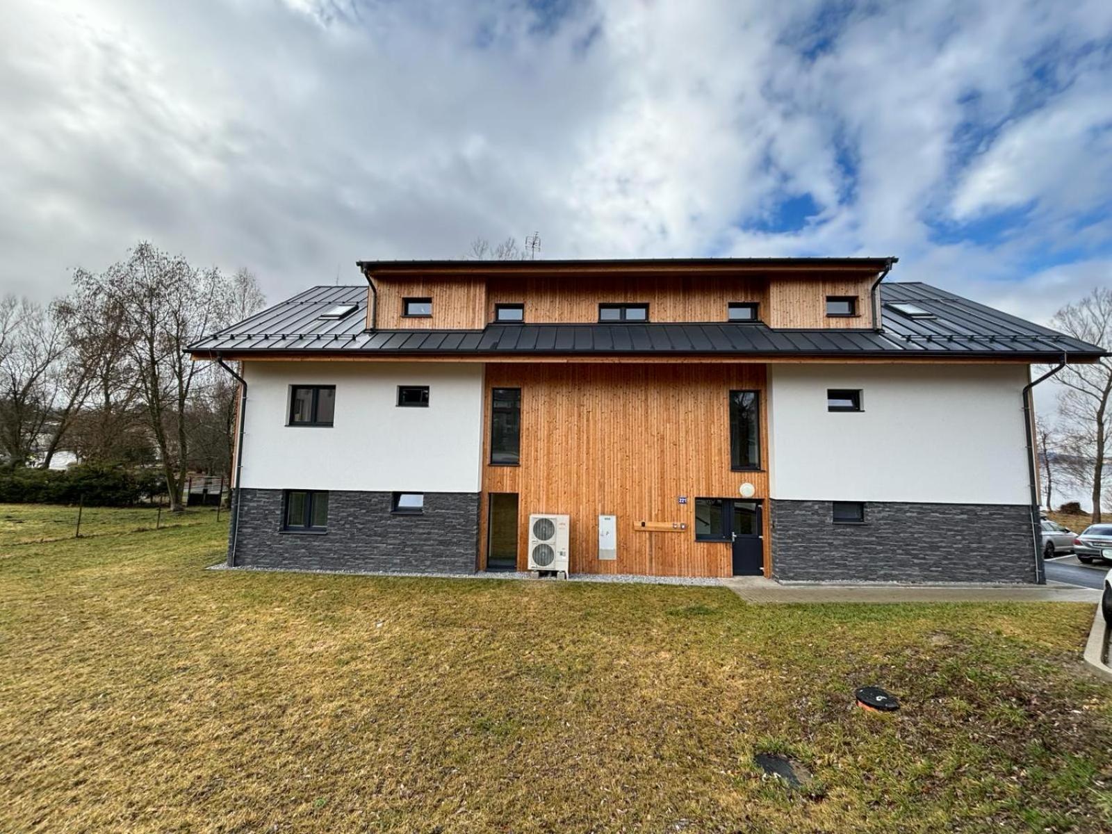 Apartmany U Plaze Lipna - Male Lipno Černá v Pošumaví Exteriér fotografie